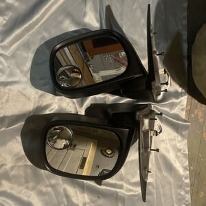 2023 Dodge Ram 1500 Passenger/driver Side View Power Door Mirror